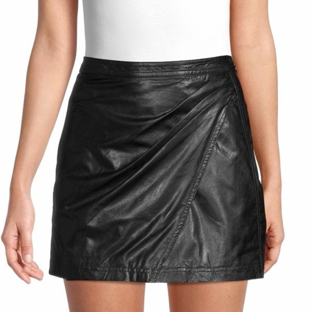 FREE PEOPLE Fake Out Black Faux Vegan Leather Mini Skirt Size  2